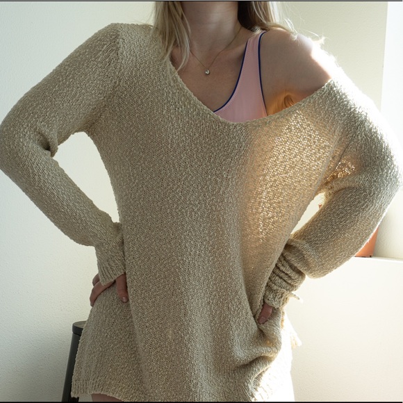 Brandy Melville Other - Brandy Melville beach outerwear 🌴🌞